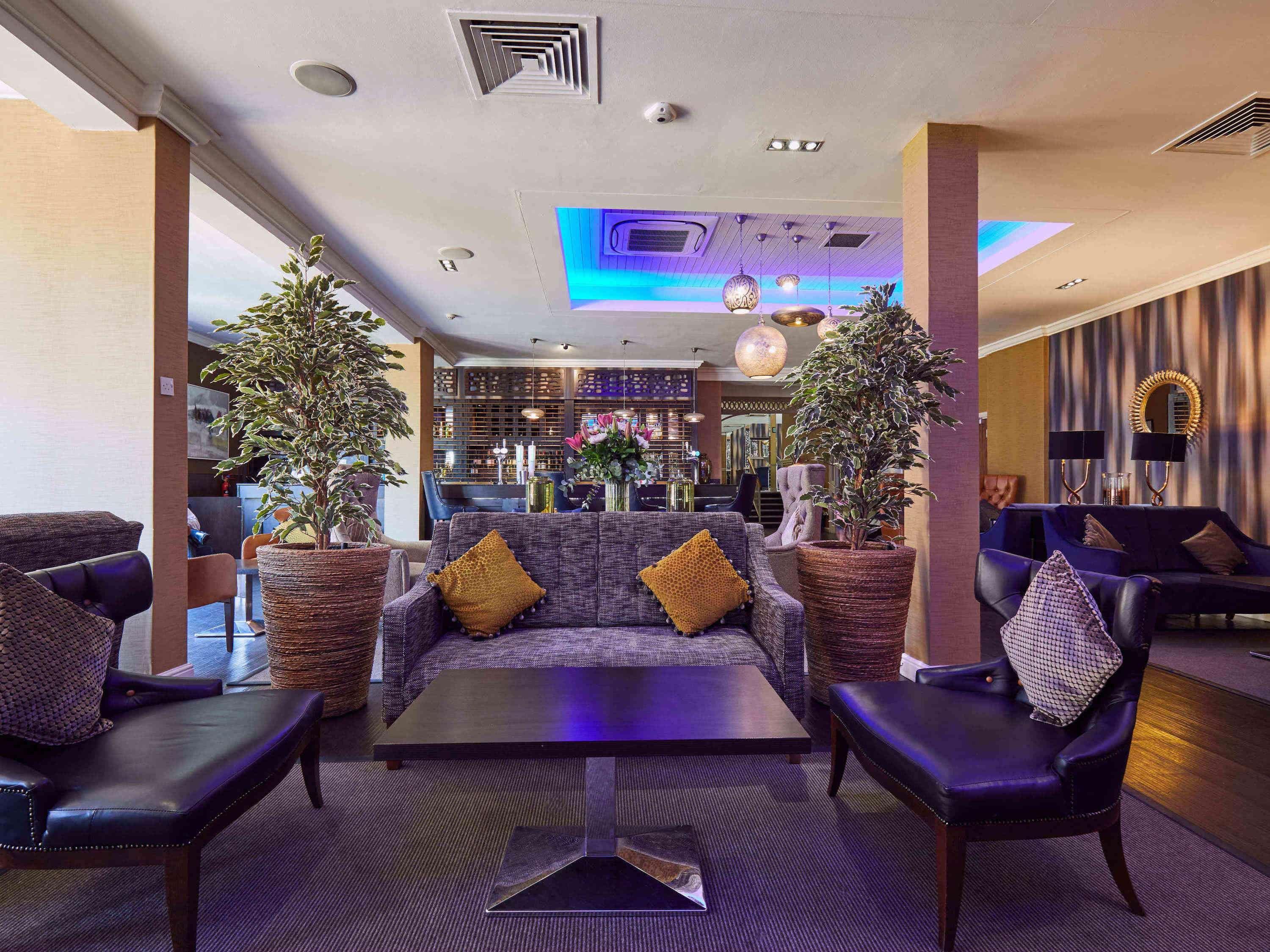 Mercure Milton Keynes Hotel Exterior foto