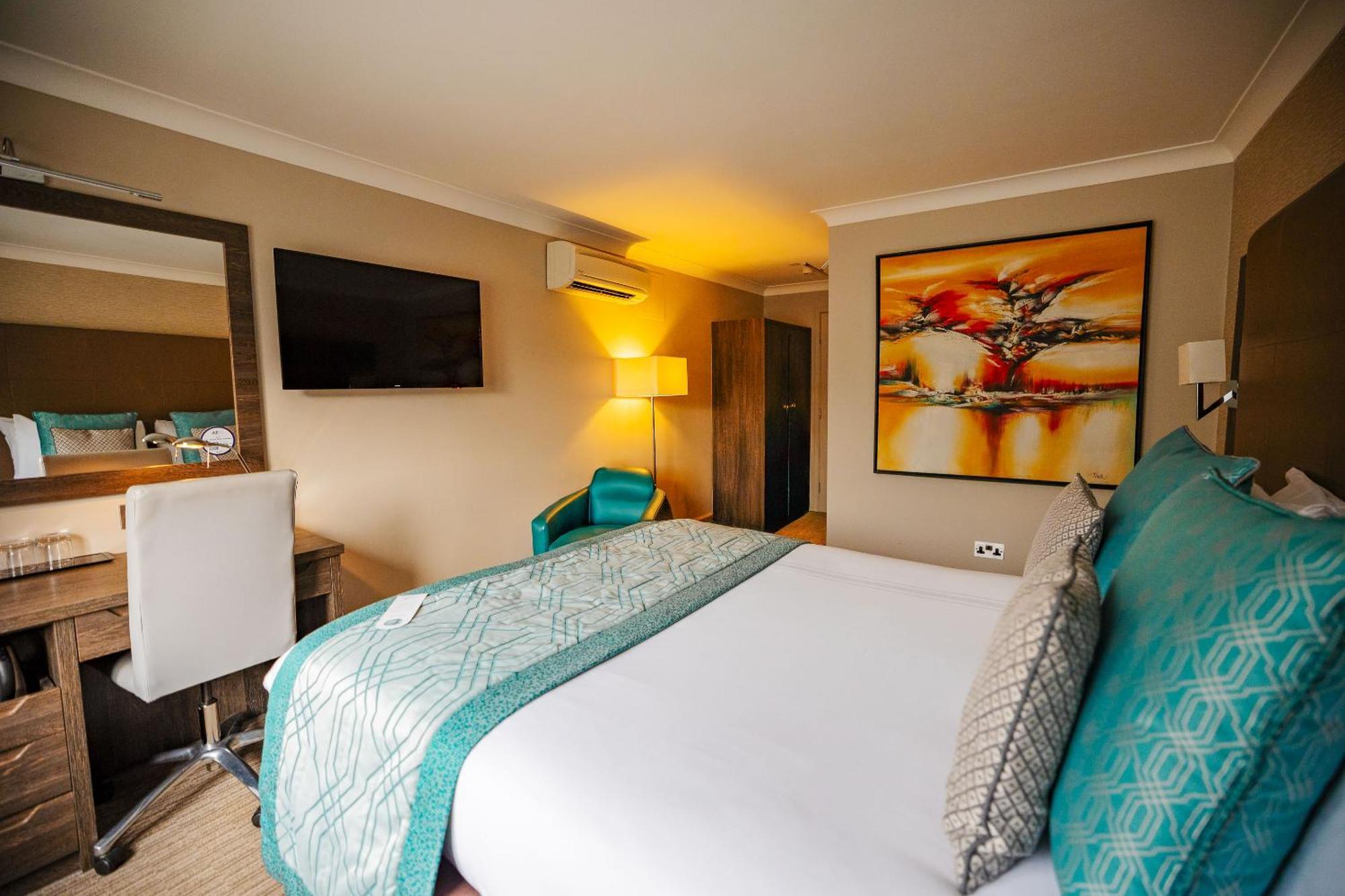 Mercure Milton Keynes Hotel Exterior foto
